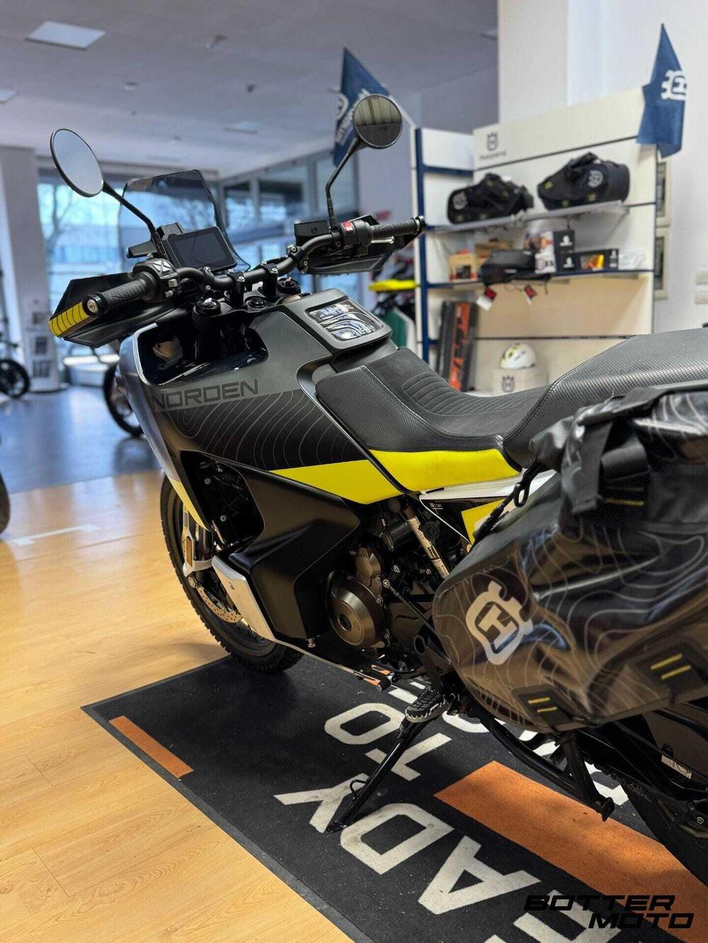 Husqvarna Norden 901 (2022 - 25) (4)