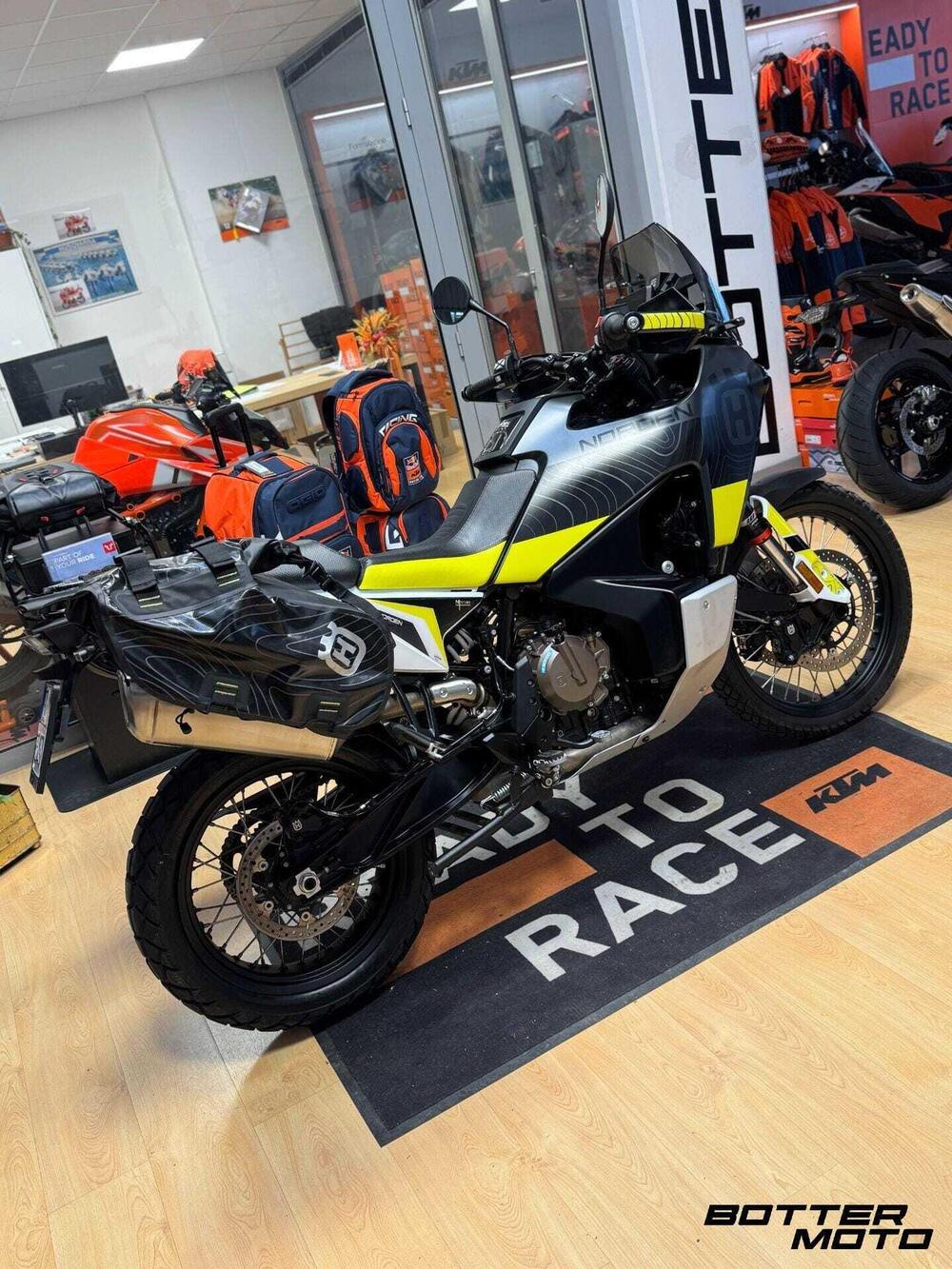 Husqvarna Norden 901 (2022 - 25) (9)