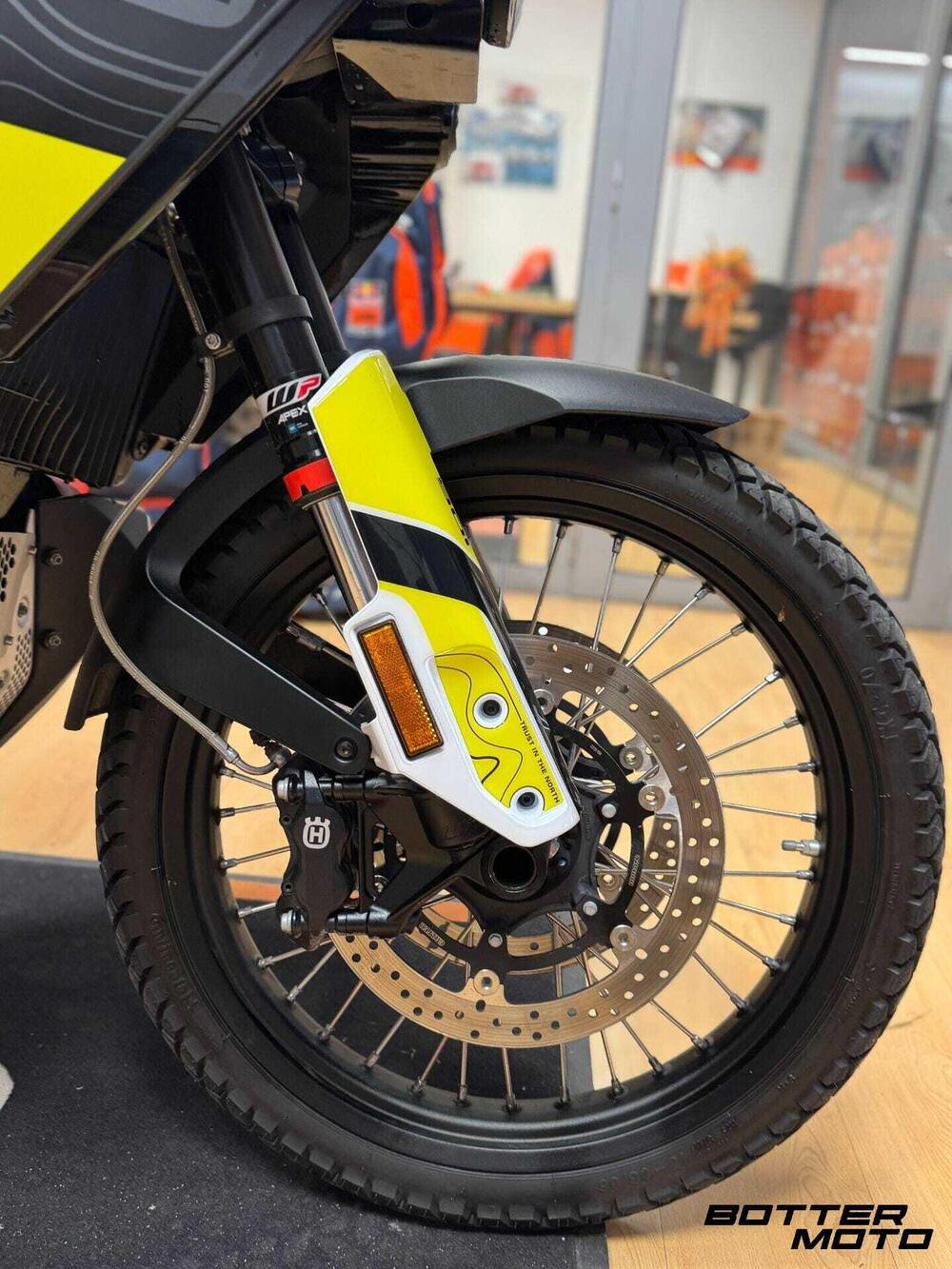 Husqvarna Norden 901 (2022 - 25) (11)