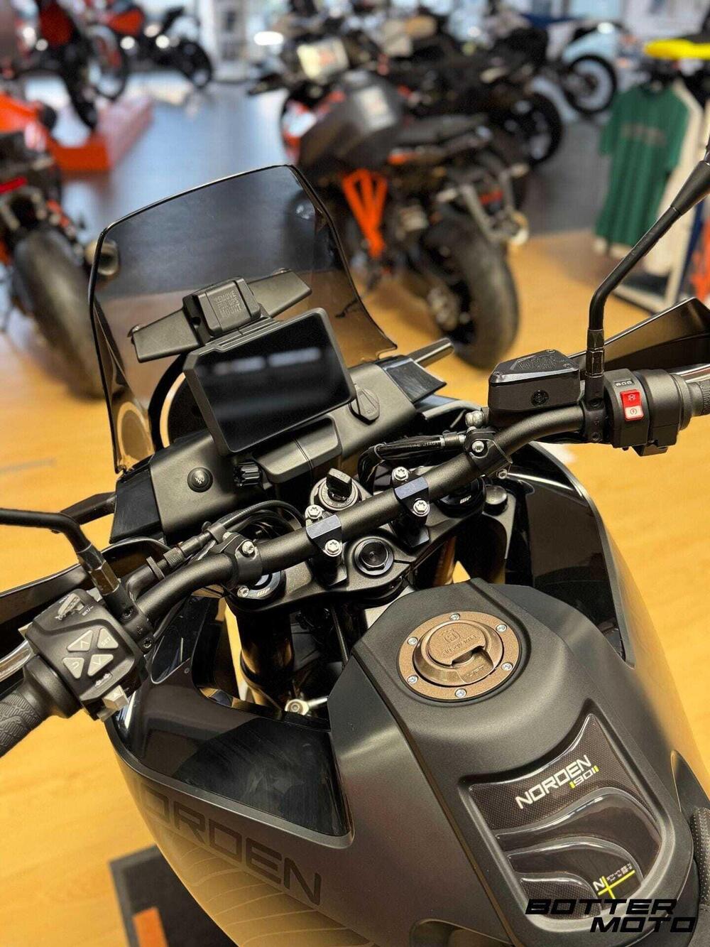 Husqvarna Norden 901 (2022 - 25) (12)