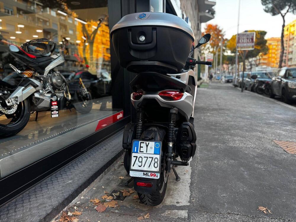 Piaggio Beverly 300 S ABS-ASR (2021 - 25) (4)