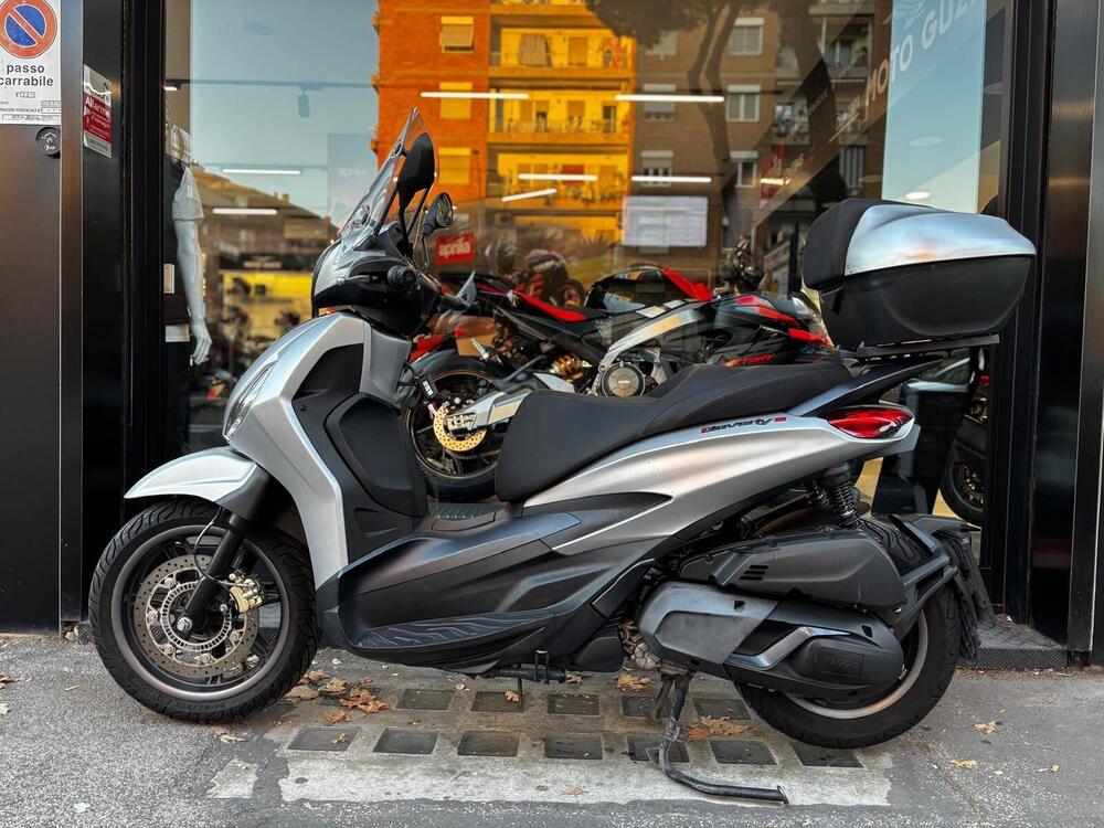 Piaggio Beverly 300 S ABS-ASR (2021 - 25) (5)