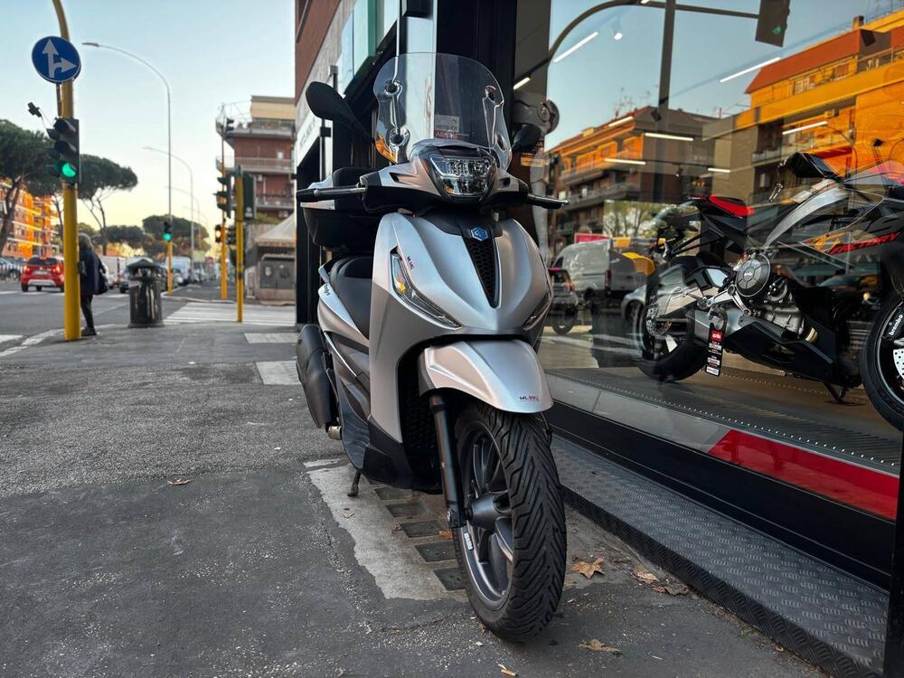 Piaggio Beverly 300 S ABS-ASR (2021 - 25) (7)