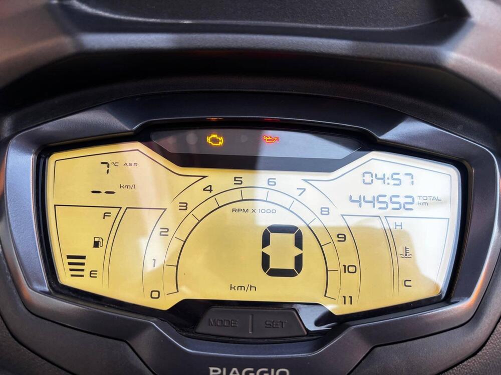 Piaggio Beverly 300 S ABS-ASR (2021 - 25) (13)