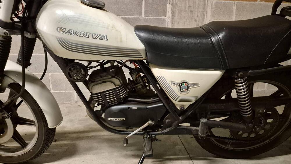 Cagiva sst 125 (7)