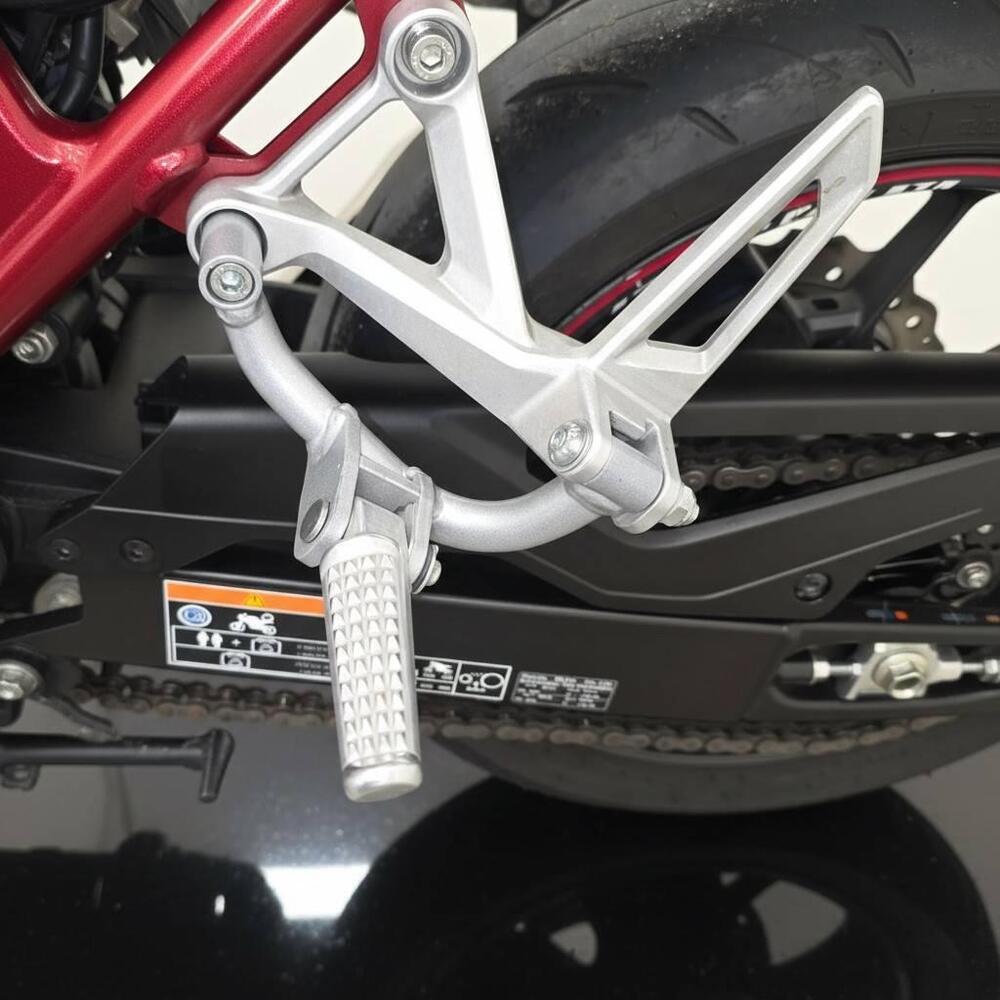 Honda CB 750 Hornet (2023 - 24) (12)