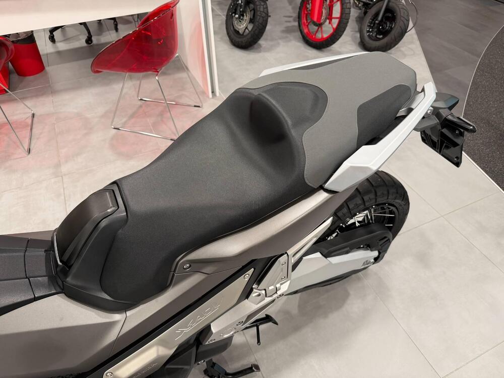 Honda X-ADV 750 (2017) (12)