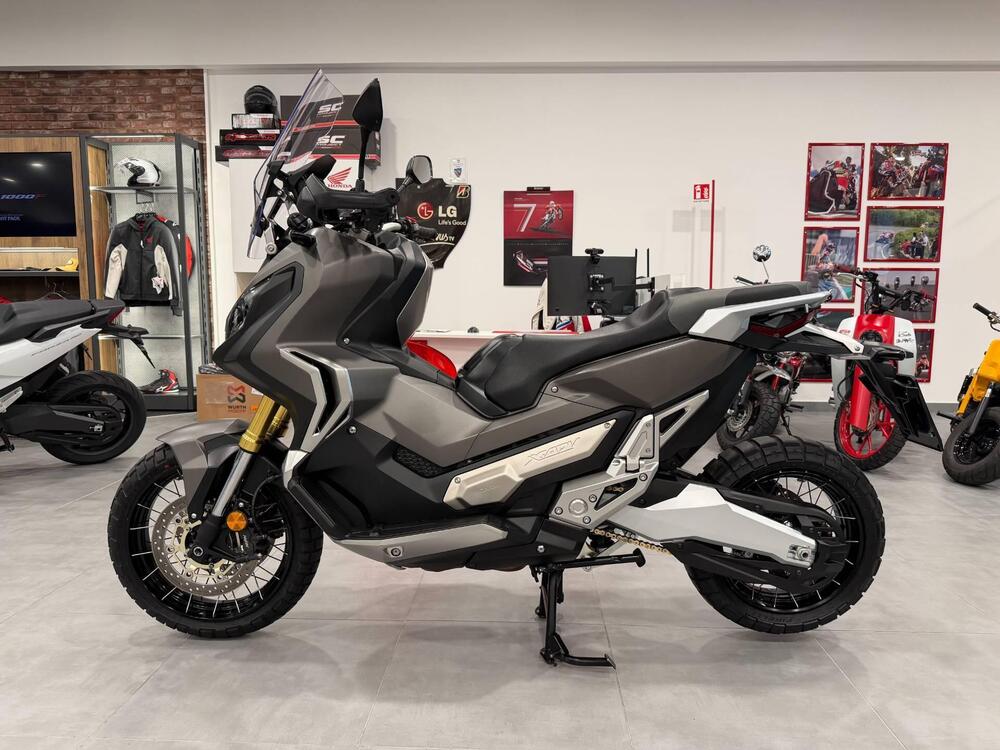 Honda X-ADV 750 (2017) (3)