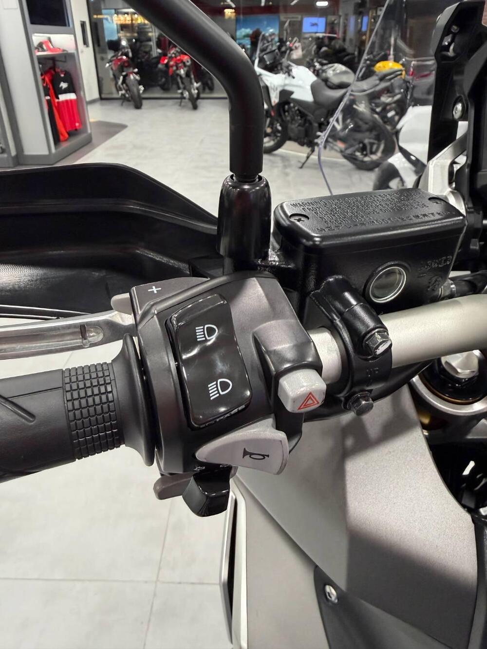 Honda X-ADV 750 (2017) (10)