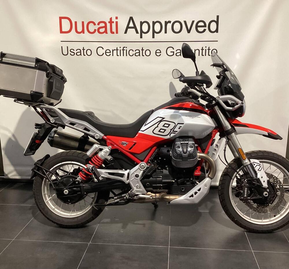 Moto Guzzi V85 TT (2024 - 25)