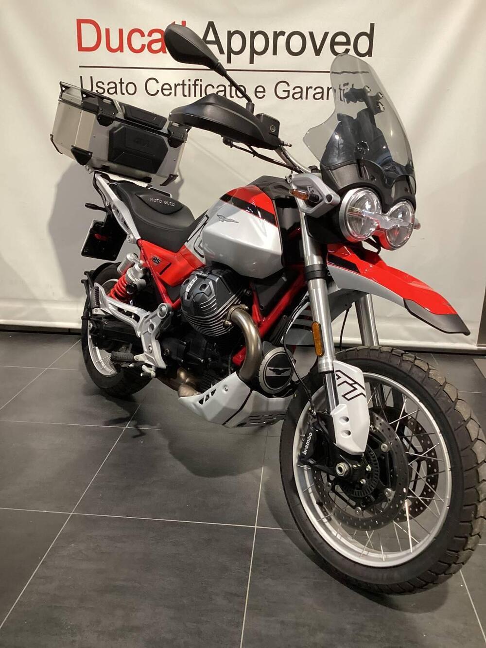 Moto Guzzi V85 TT (2024 - 25) (2)