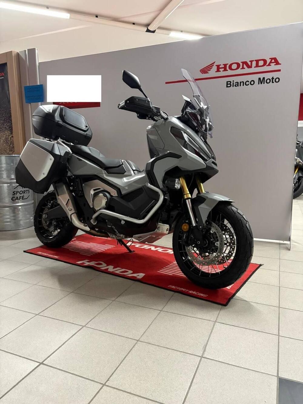 Honda X-ADV 750 DCT Travel (2021 - 24) (3)