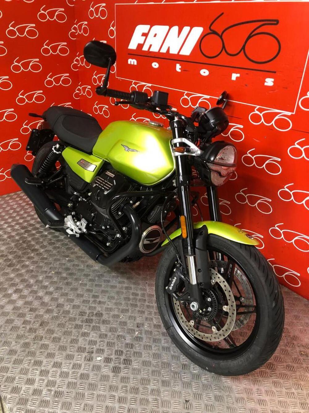 Moto Guzzi V7 Sport (2025) (2)