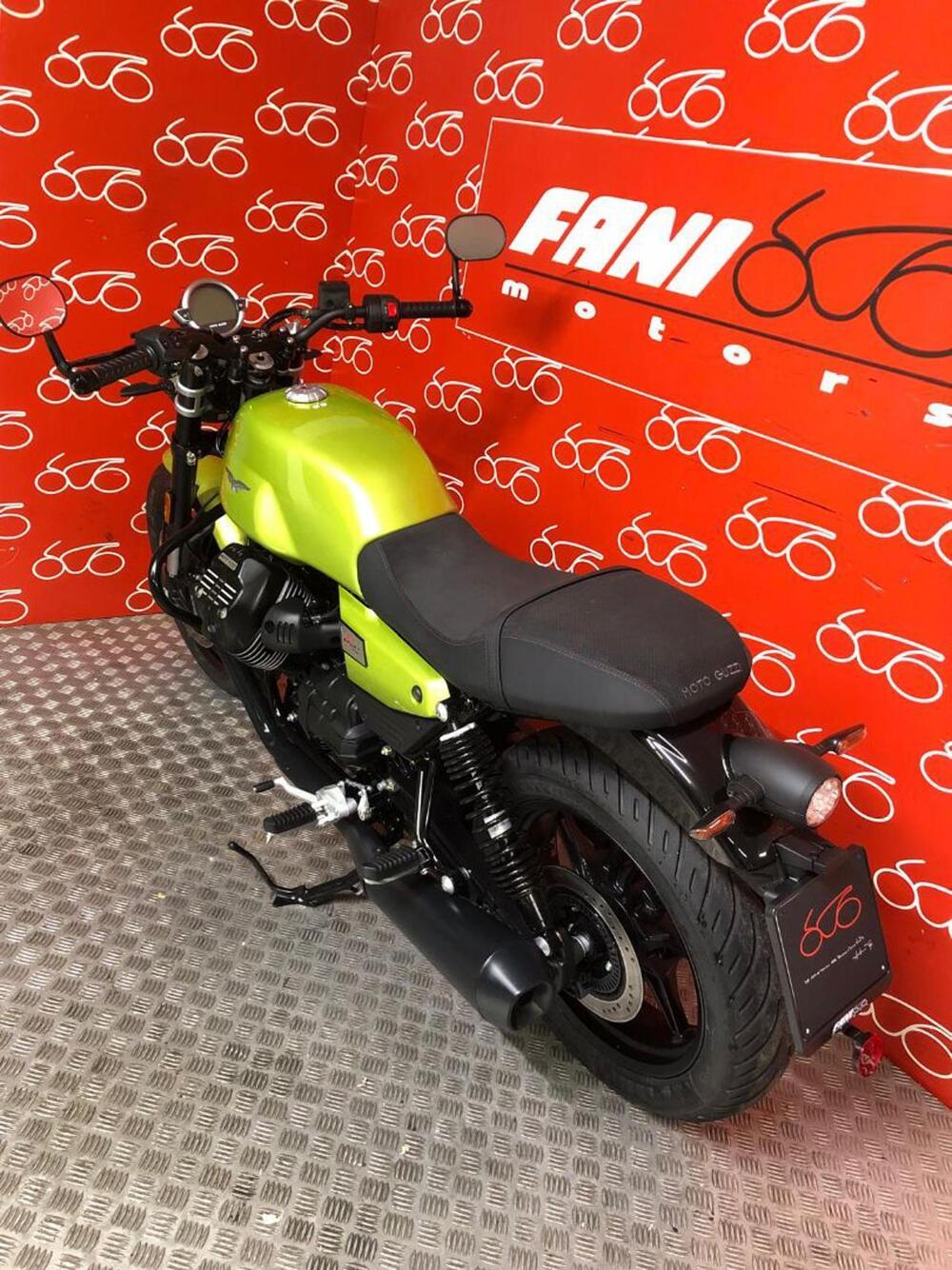 Moto Guzzi V7 Sport (2025) (4)