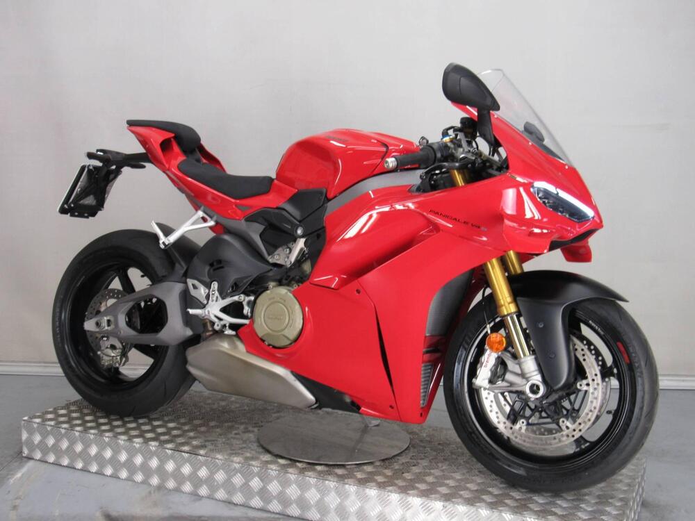 Ducati Panigale V4 S (2025) (8)