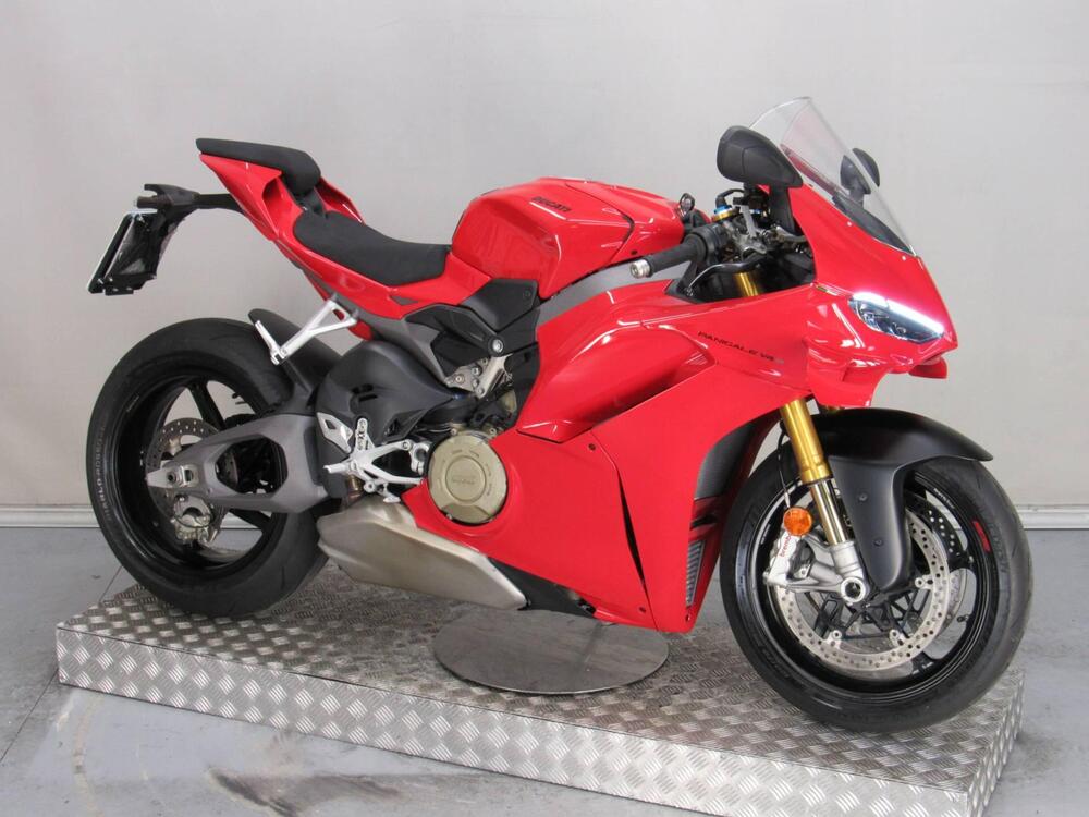 Ducati Panigale V4 S (2025) (9)