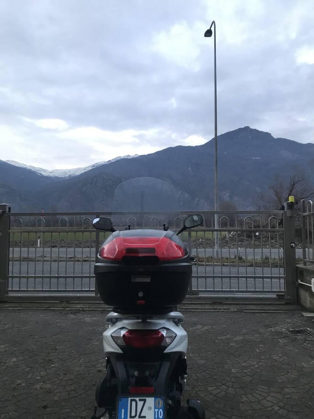 Peugeot Tweet 125 (2010 - 14) (4)