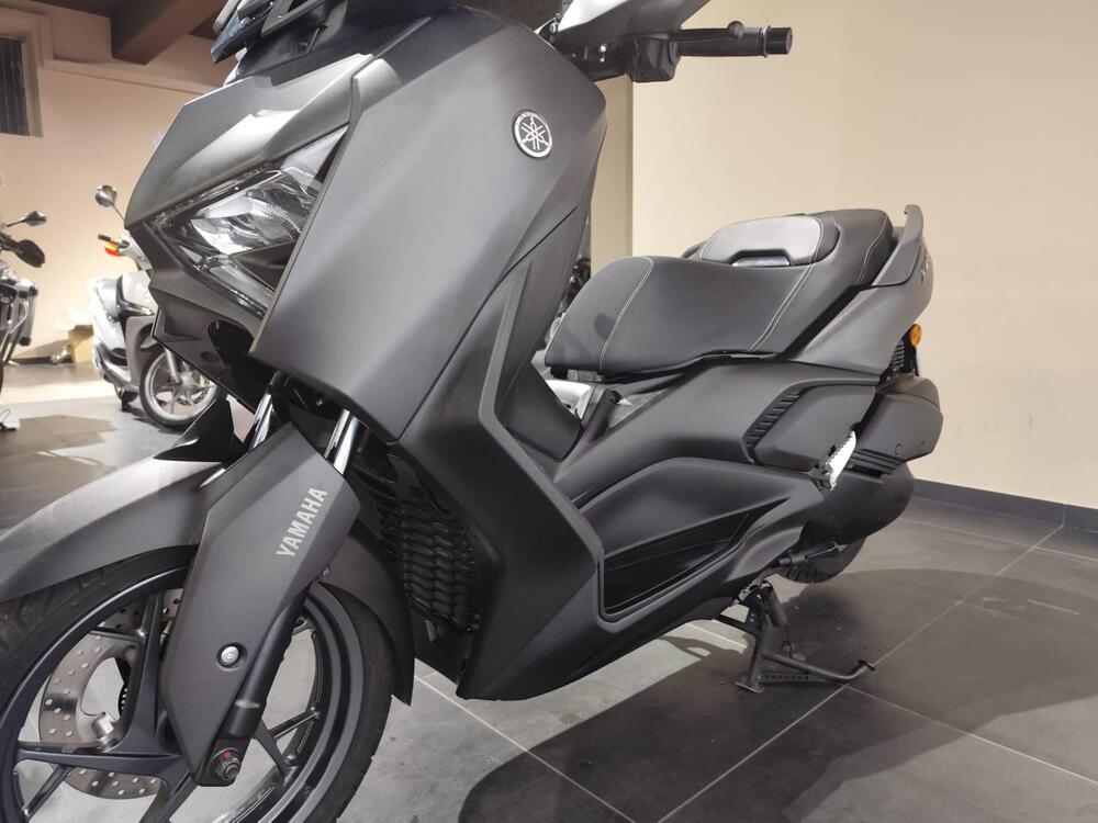 Yamaha X-Max 300 (2021 - 24) (5)