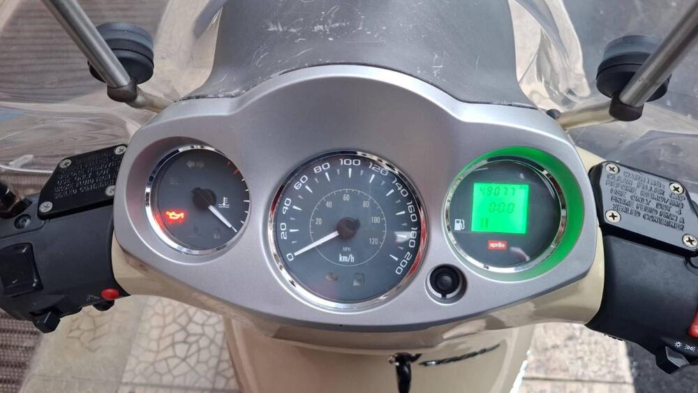 Aprilia Scarabeo 500 (2007 - 12) (4)