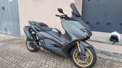 Yamaha T-Max 560 Tech Max (2021) usata