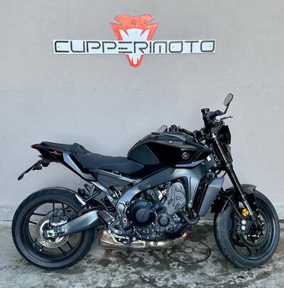 Yamaha MT-09 Y-AMT (2024 - 25) usata