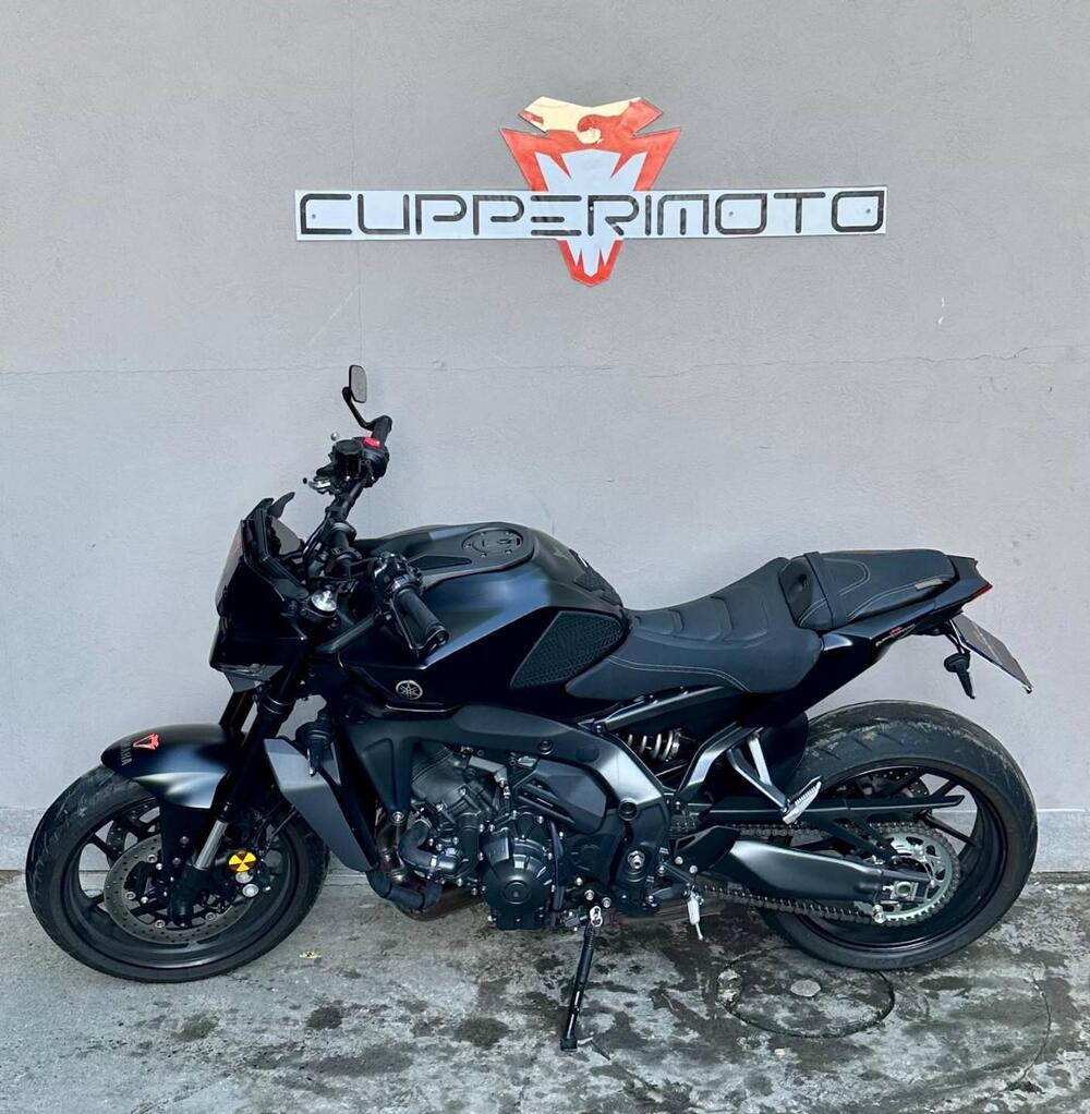 Yamaha MT-09 Y-AMT (2024 - 25) (3)