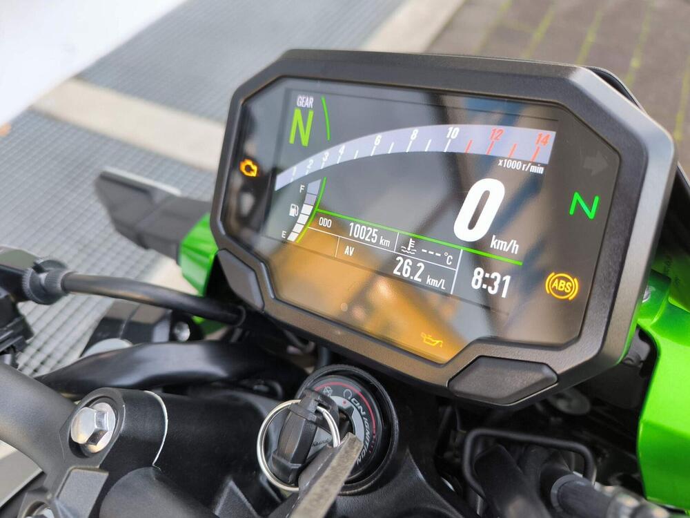 Kawasaki Z 500 SE (2024 - 26) (3)