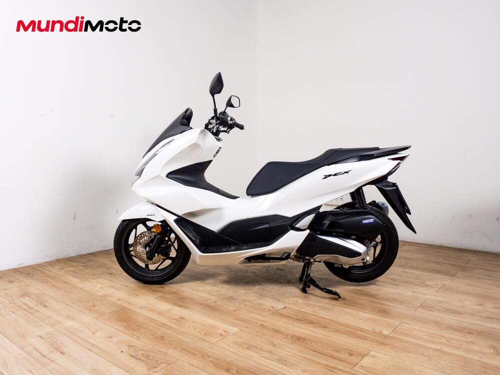 Honda PCX 125 (2025) (6)