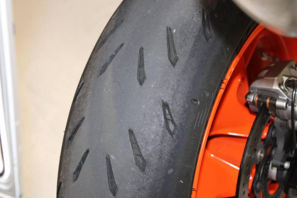 KTM 890 SMT (2023 - 26) (7)