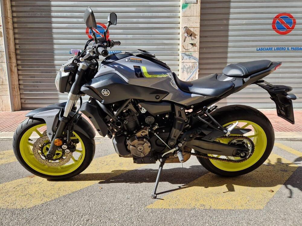 Yamaha MT-07 (2017 - 18) (3)