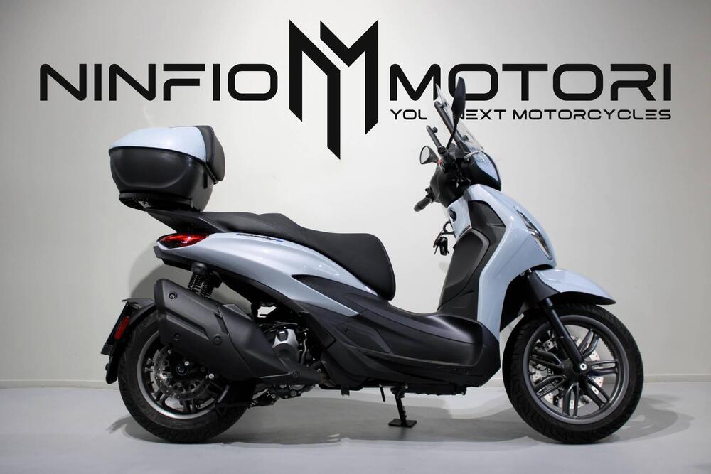 Piaggio Beverly 400 (2025)