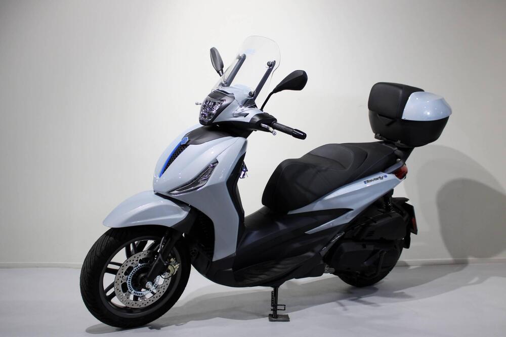Piaggio Beverly 400 (2025) (3)