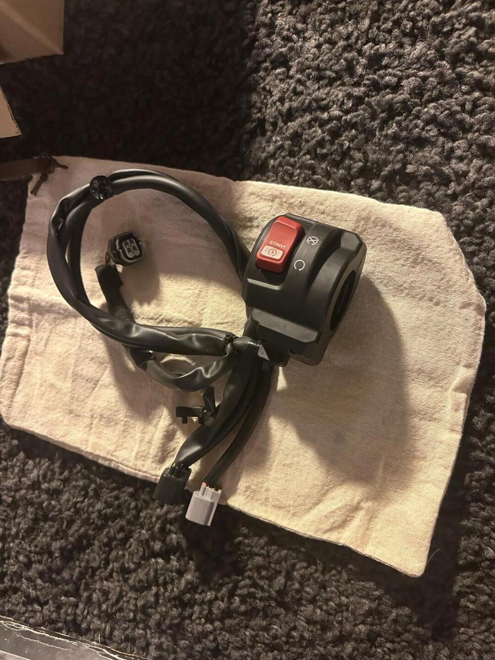 Honda cbr 1000 rr dal 2020 cerchi mono cartucce p (13)