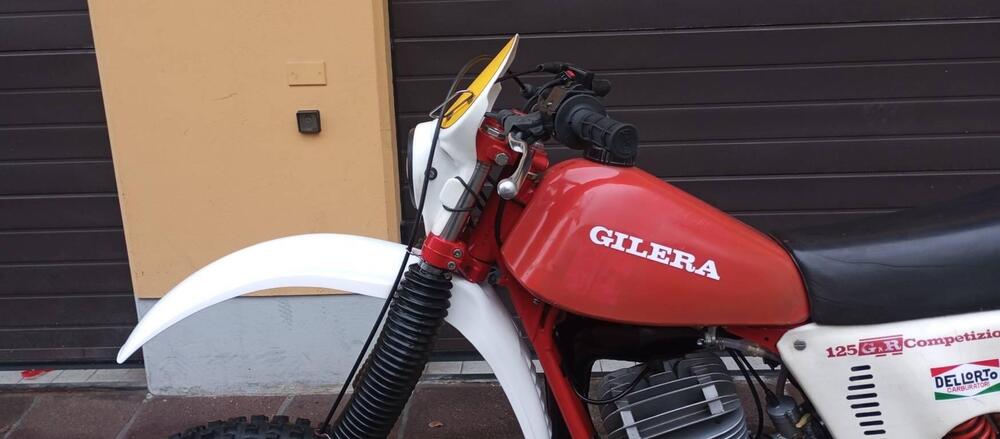 Gilera 125 GXR  (10)