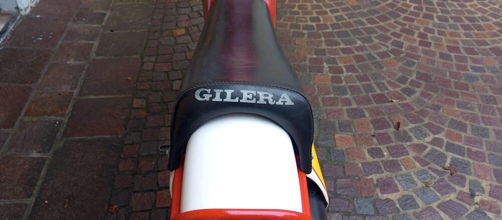 Gilera 125 GXR  (14)