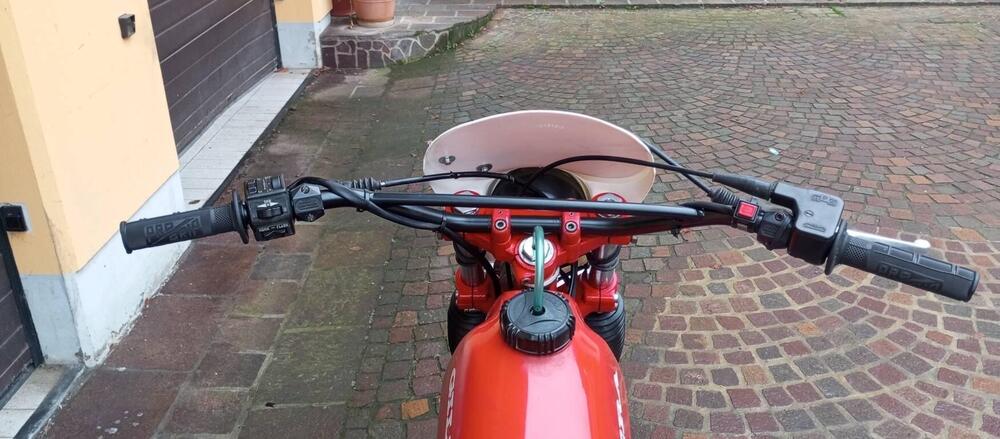 Gilera 125 GXR  (15)