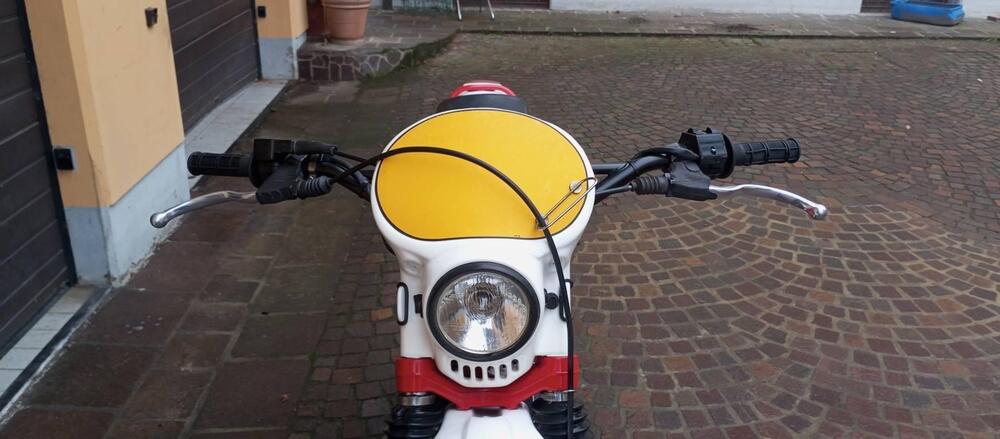 Gilera 125 GXR  (16)