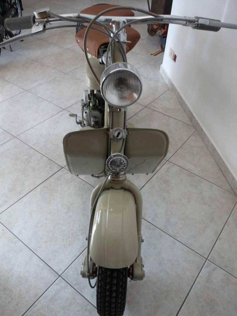 Innocenti LAMBRETTA 125 D (3)