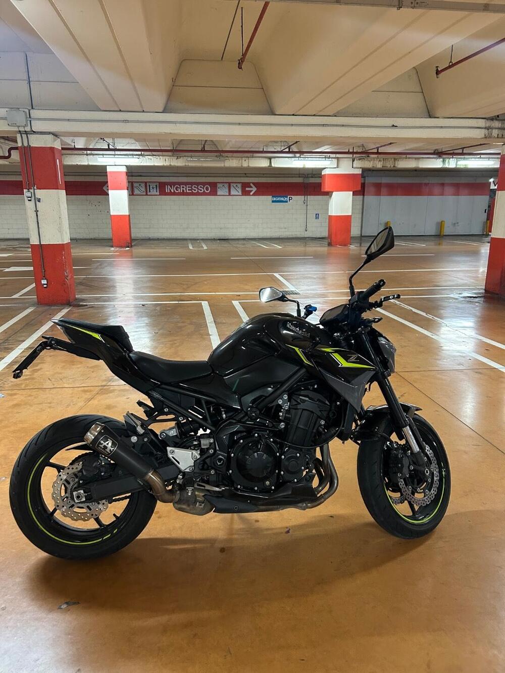 Kawasaki Z 900 (2021 - 24) (2)