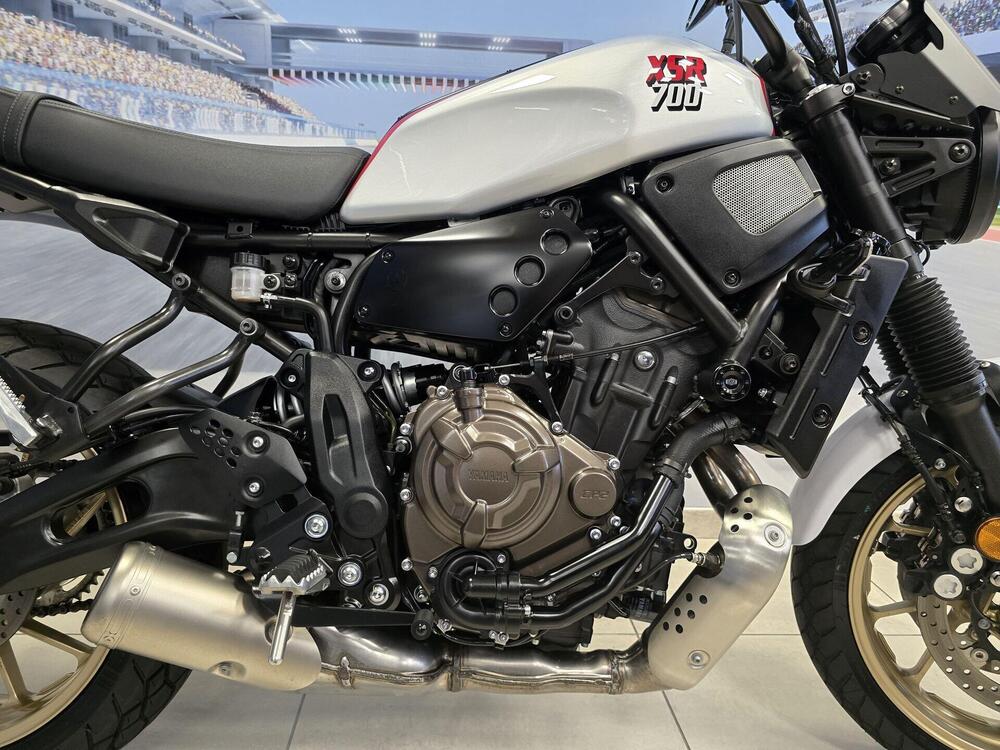 Yamaha XSR 700 XTribute (2022 - 24) (16)