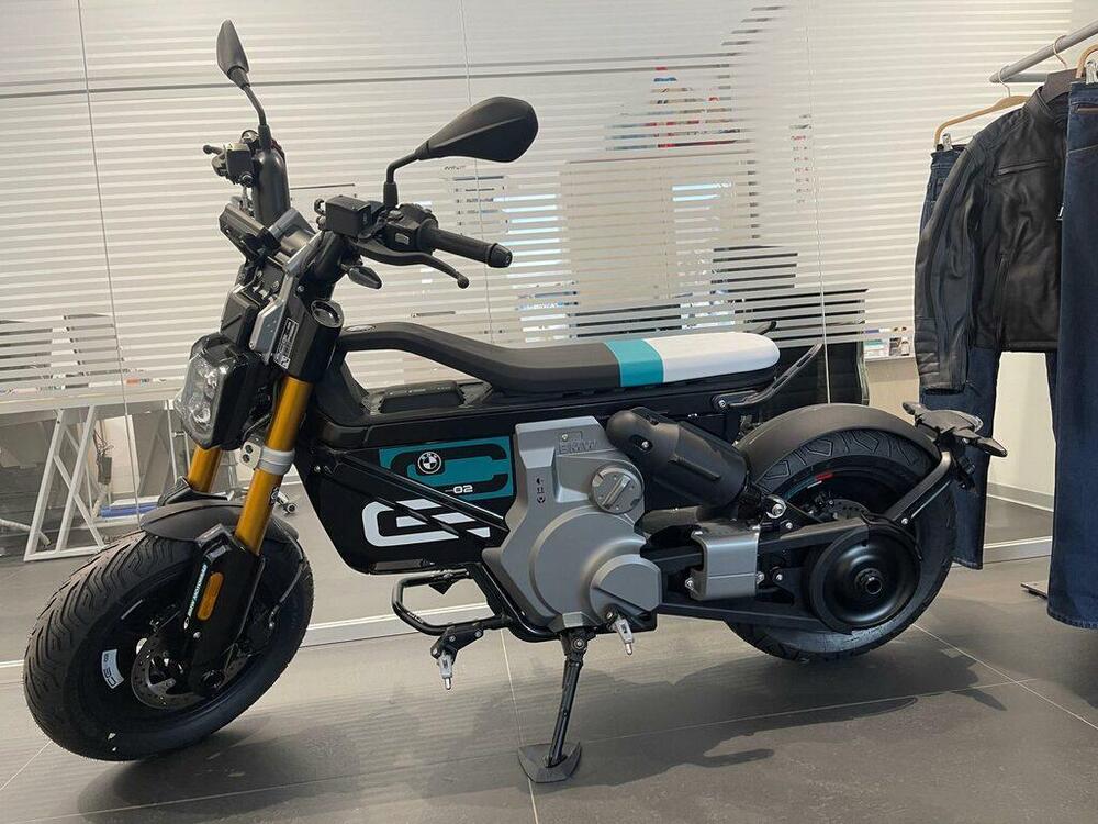 Bmw CE 02 AM (2024 - 25)