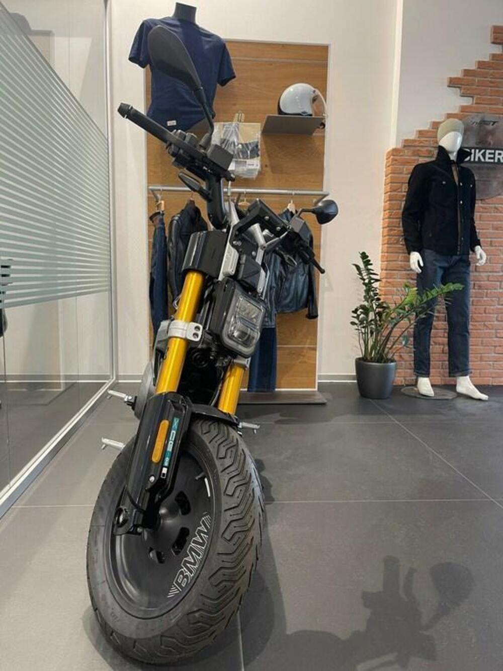 Bmw CE 02 AM (2024 - 25) (3)