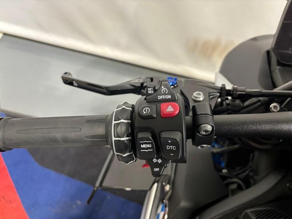 Bmw M 1000 R (2025) (8)