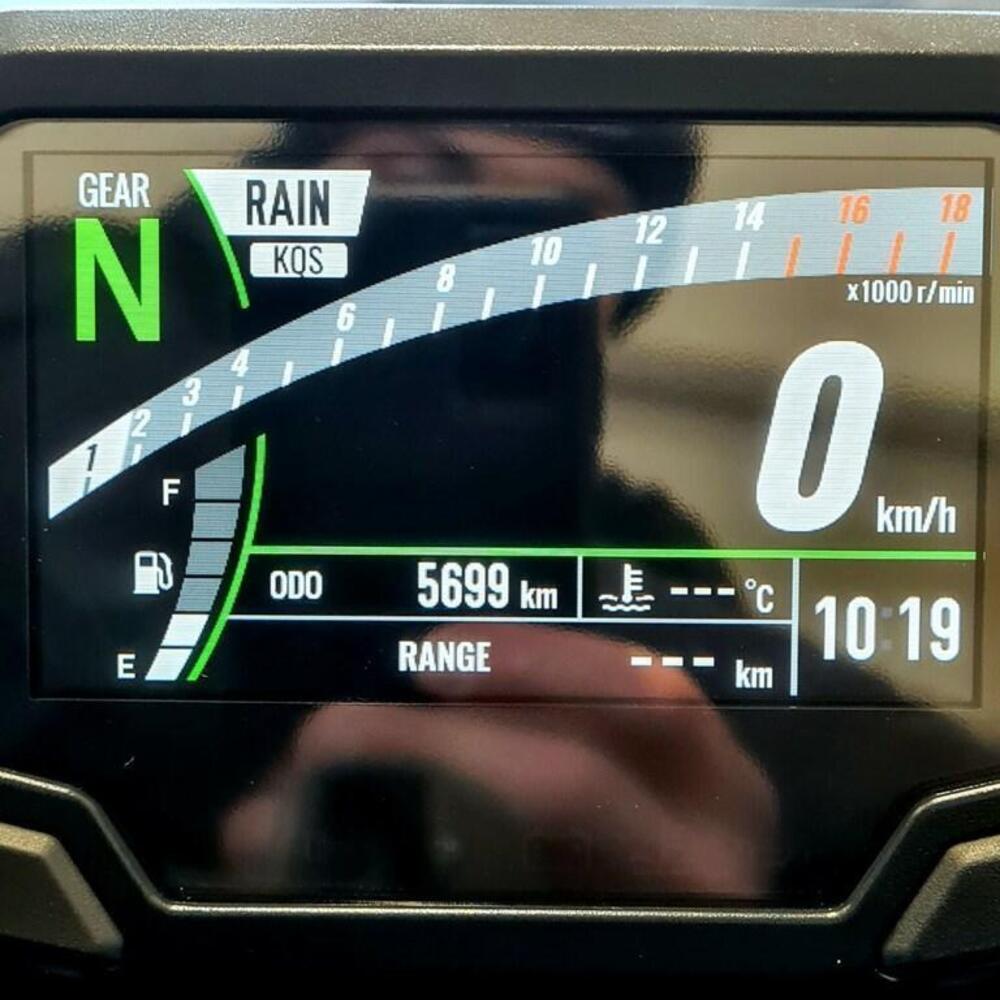 Kawasaki Ninja 636 ZX-6R (2024 - 26) (5)