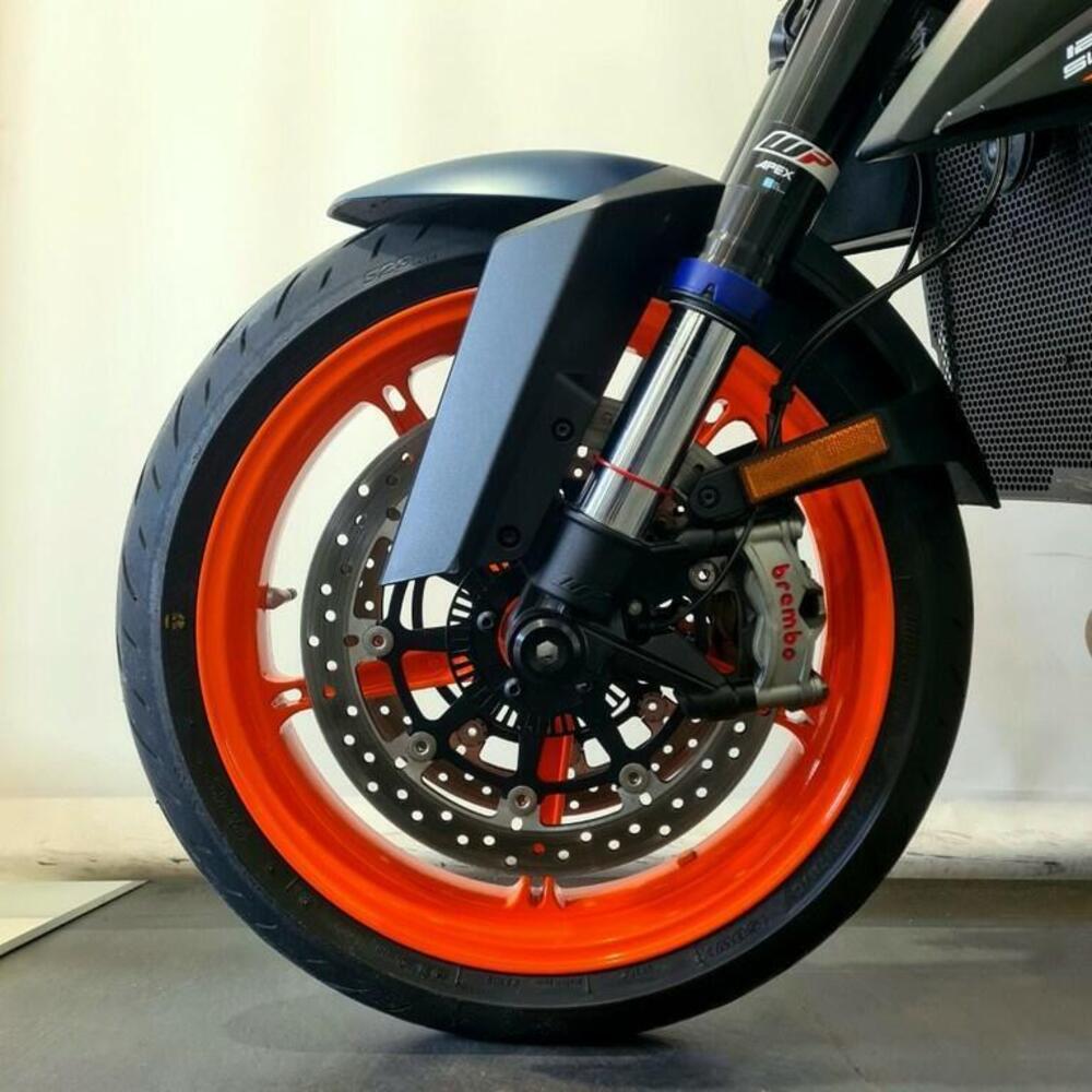 KTM 1290 Super Duke R (2022 - 23) (7)