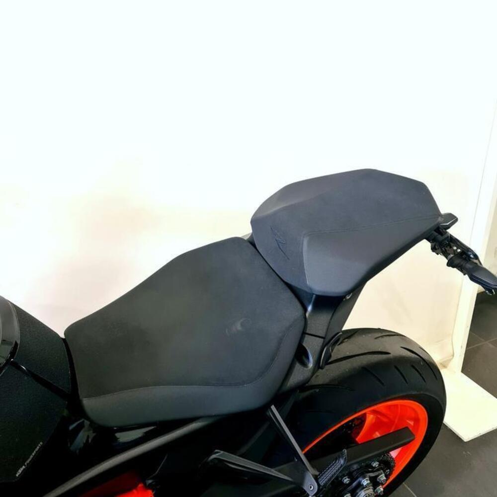 KTM 1290 Super Duke R (2022 - 23) (14)