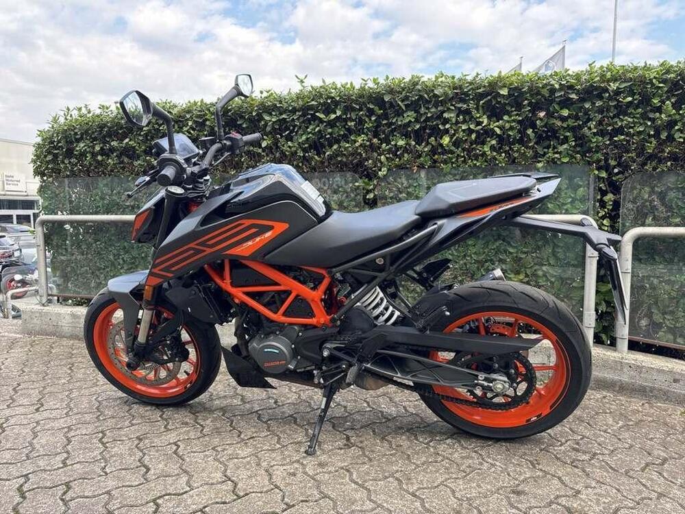 KTM 125 Duke (2021 - 23) (7)