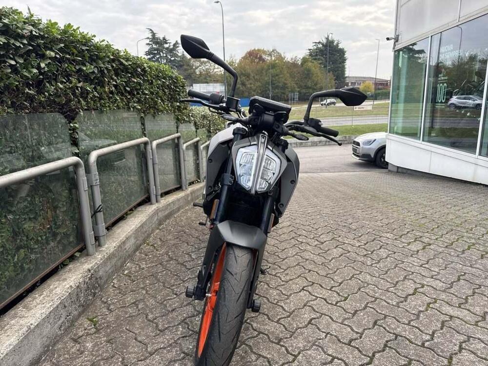 KTM 125 Duke (2021 - 23) (2)