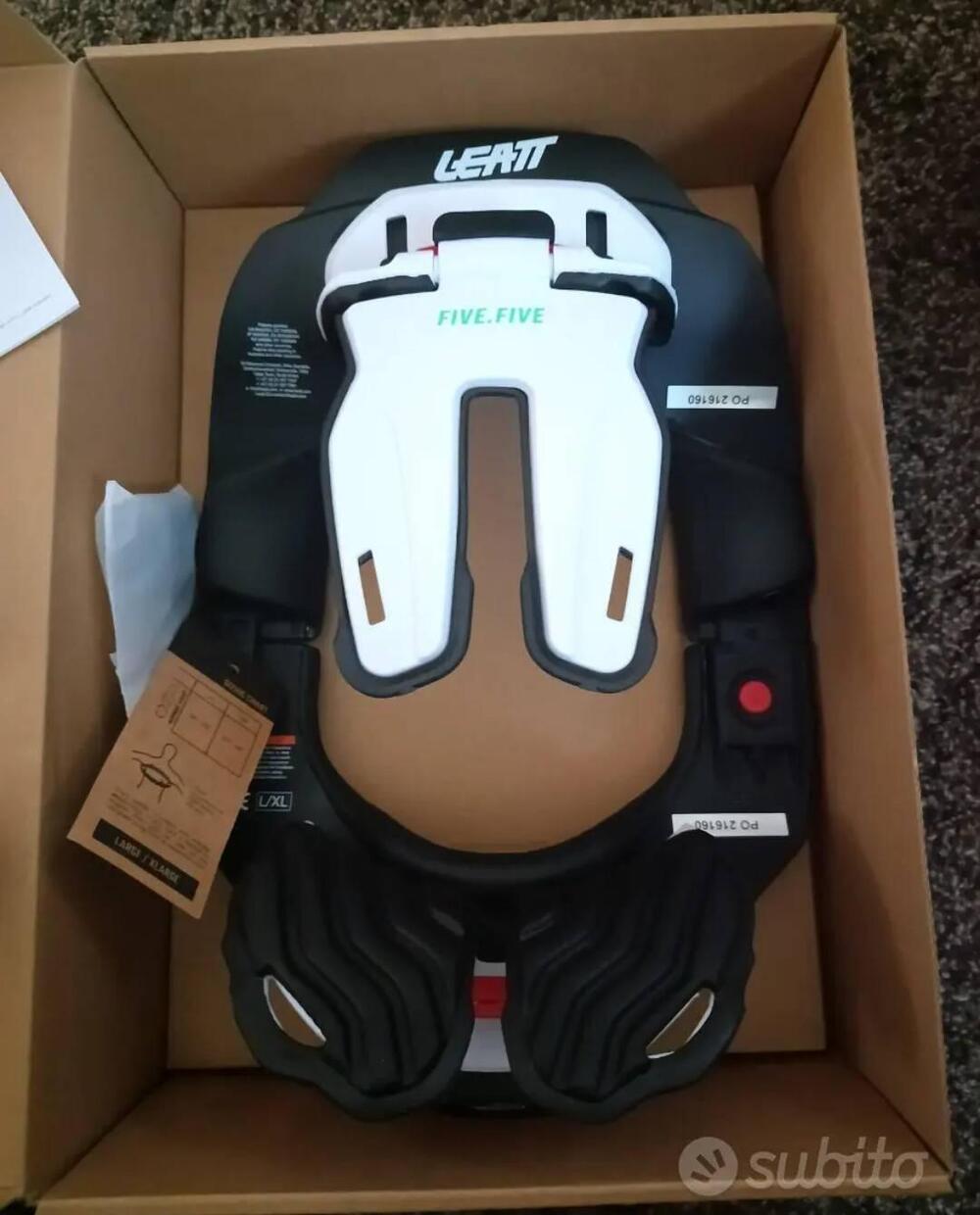 Neck Brace Leatt - Collare Cervicale 5.5 Black Leatt Brace (2)
