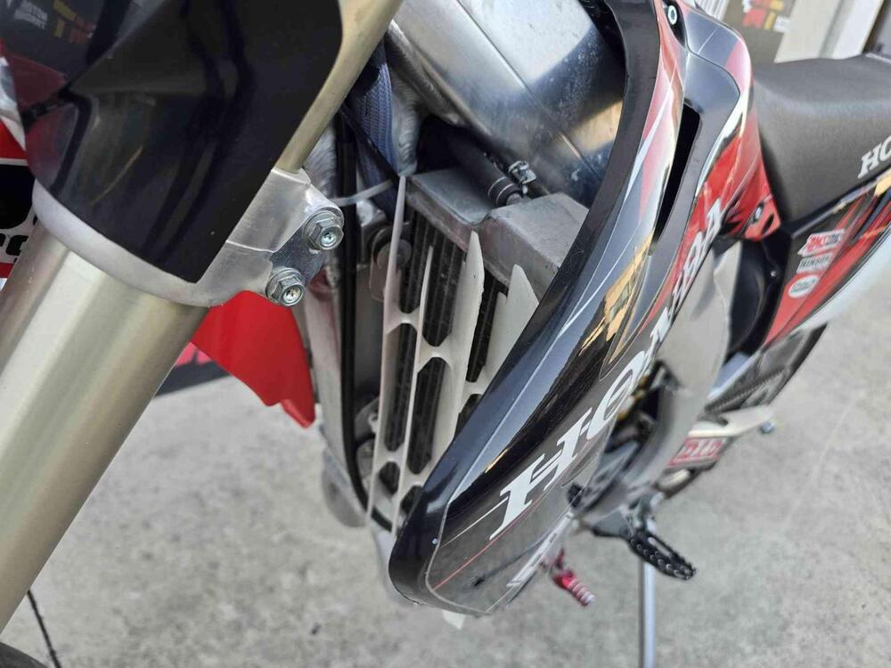 Honda CRF 450 R (2005) (13)